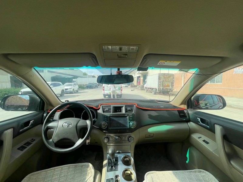 东莞14年丰田汉兰达6