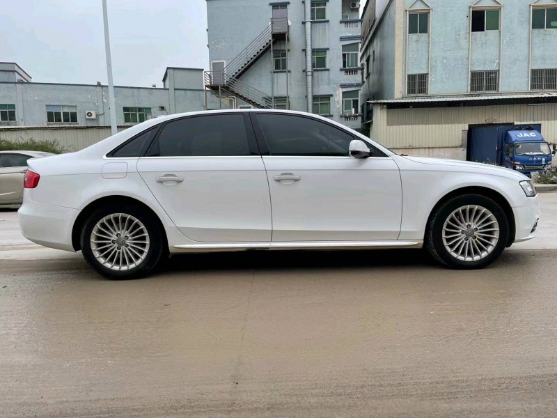 东莞16年奥迪A4L8