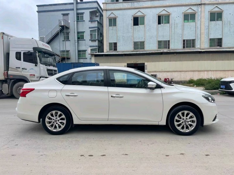 東莞19年日產軒逸8