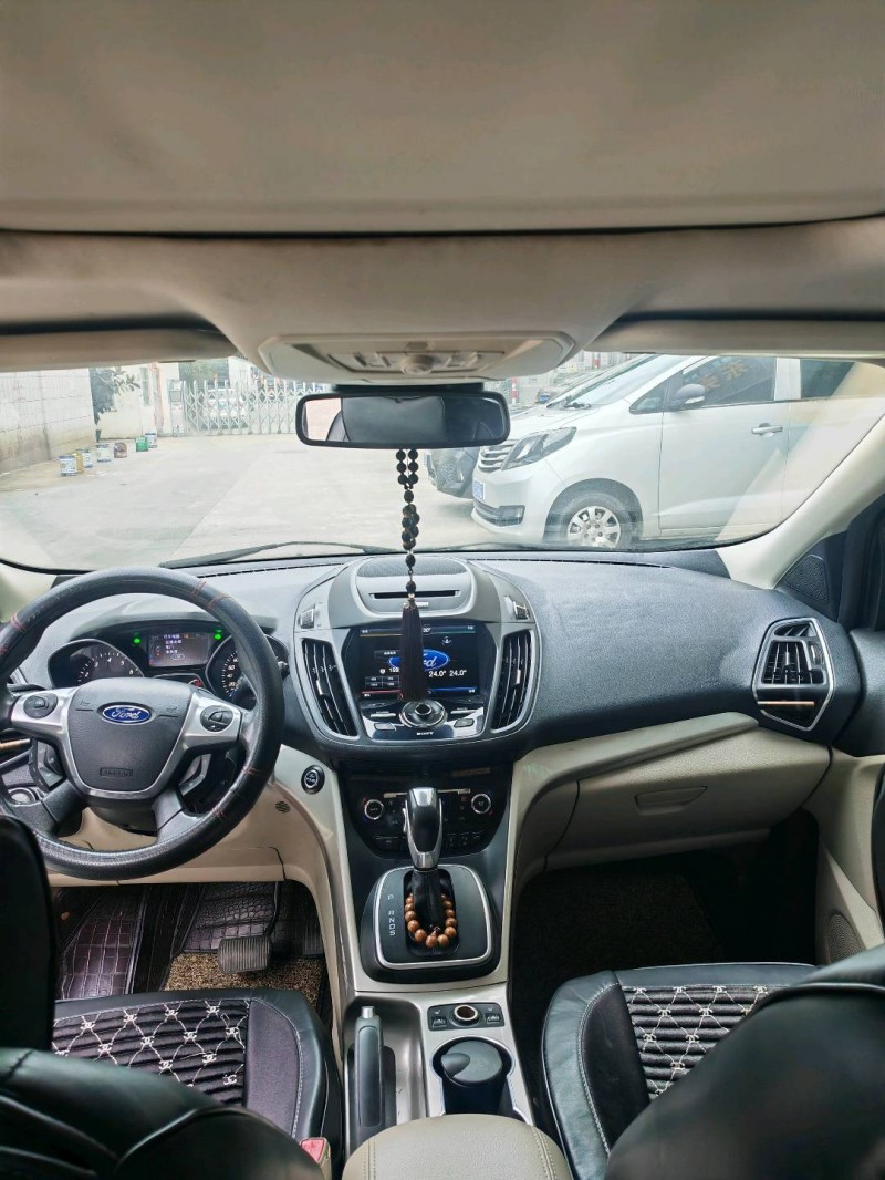 东莞13年福特翼虎7