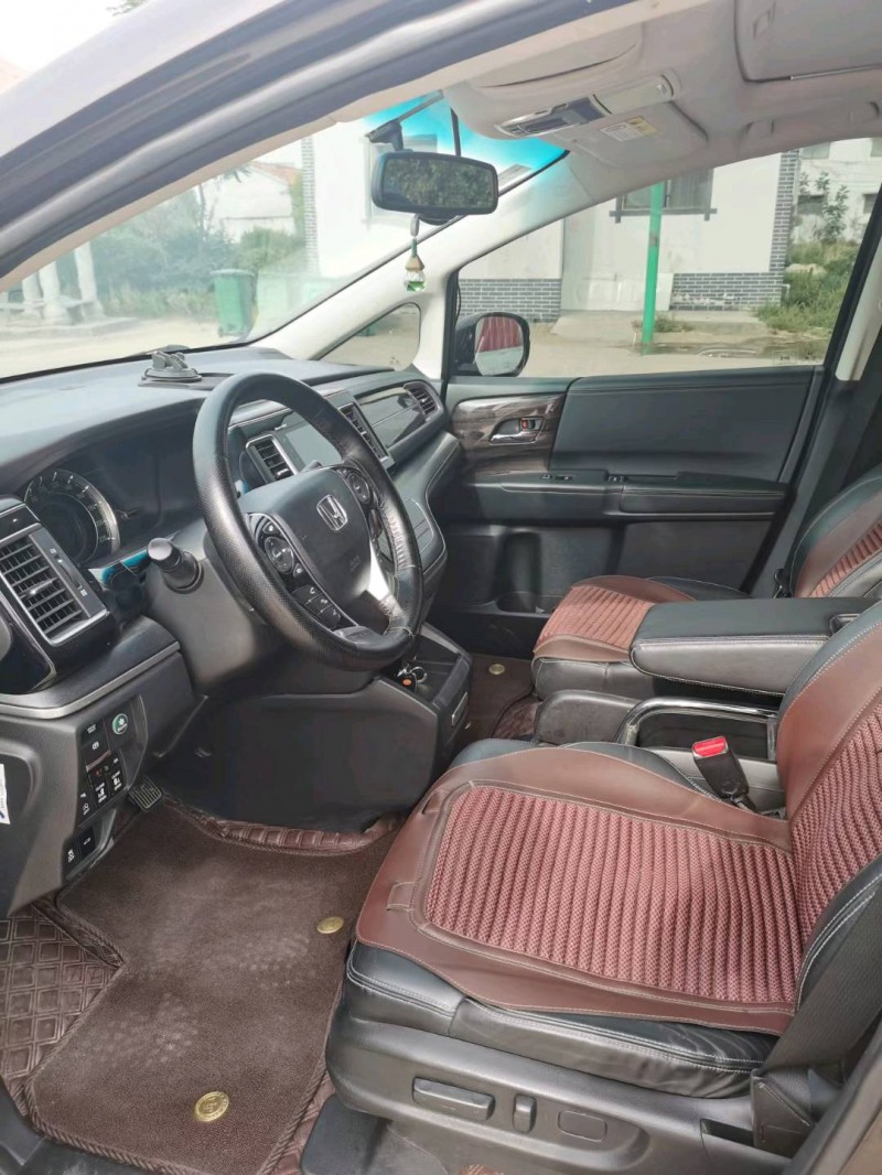 徐州16年本田艾力绅4