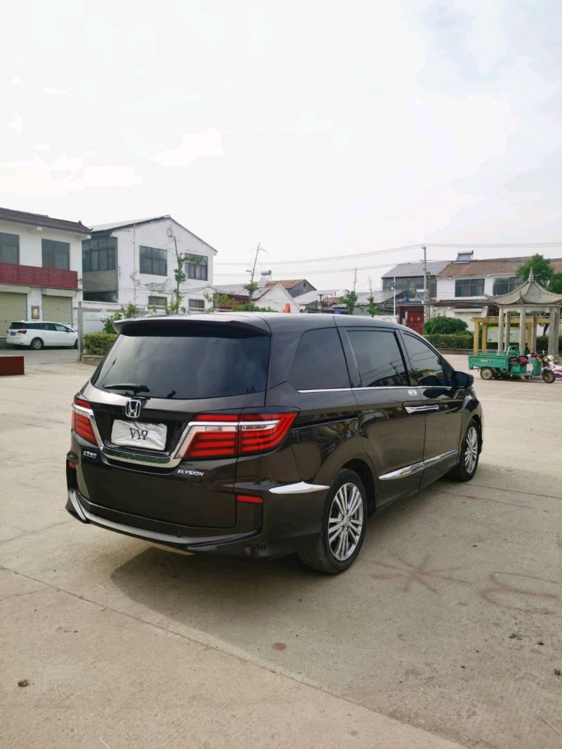 徐州16年本田艾力绅3