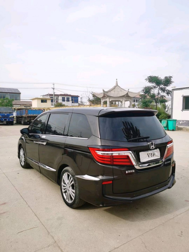 徐州16年本田艾力绅2