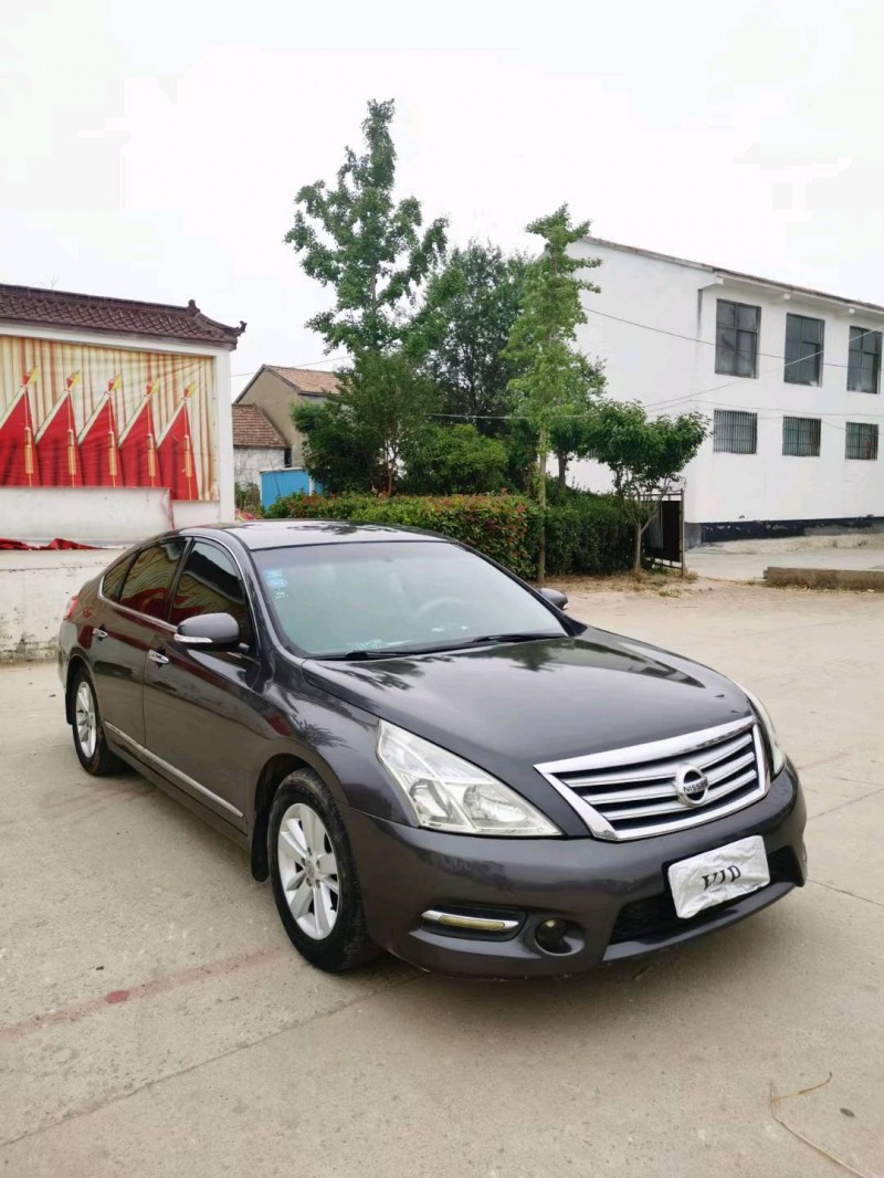 徐州12年日產天籟3