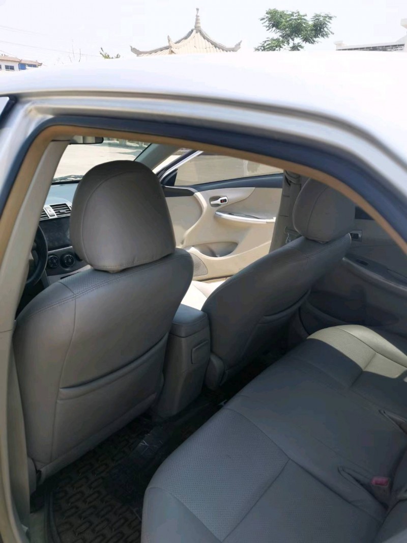 徐州11年丰田卡罗拉4