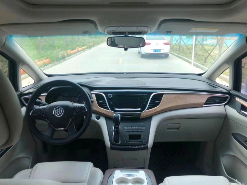 徐州18年别克GL86