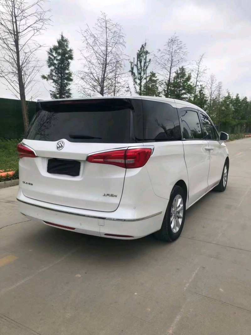 徐州18年别克GL82