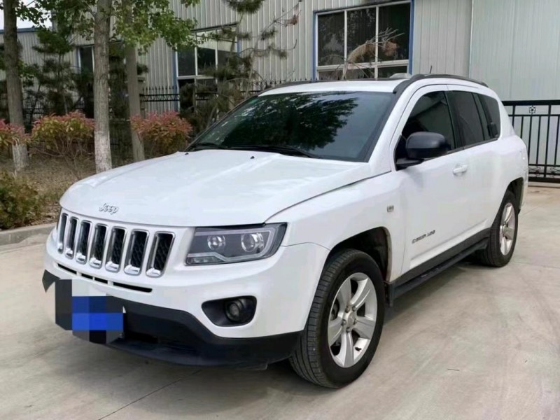 青島13年Jeep指南者3