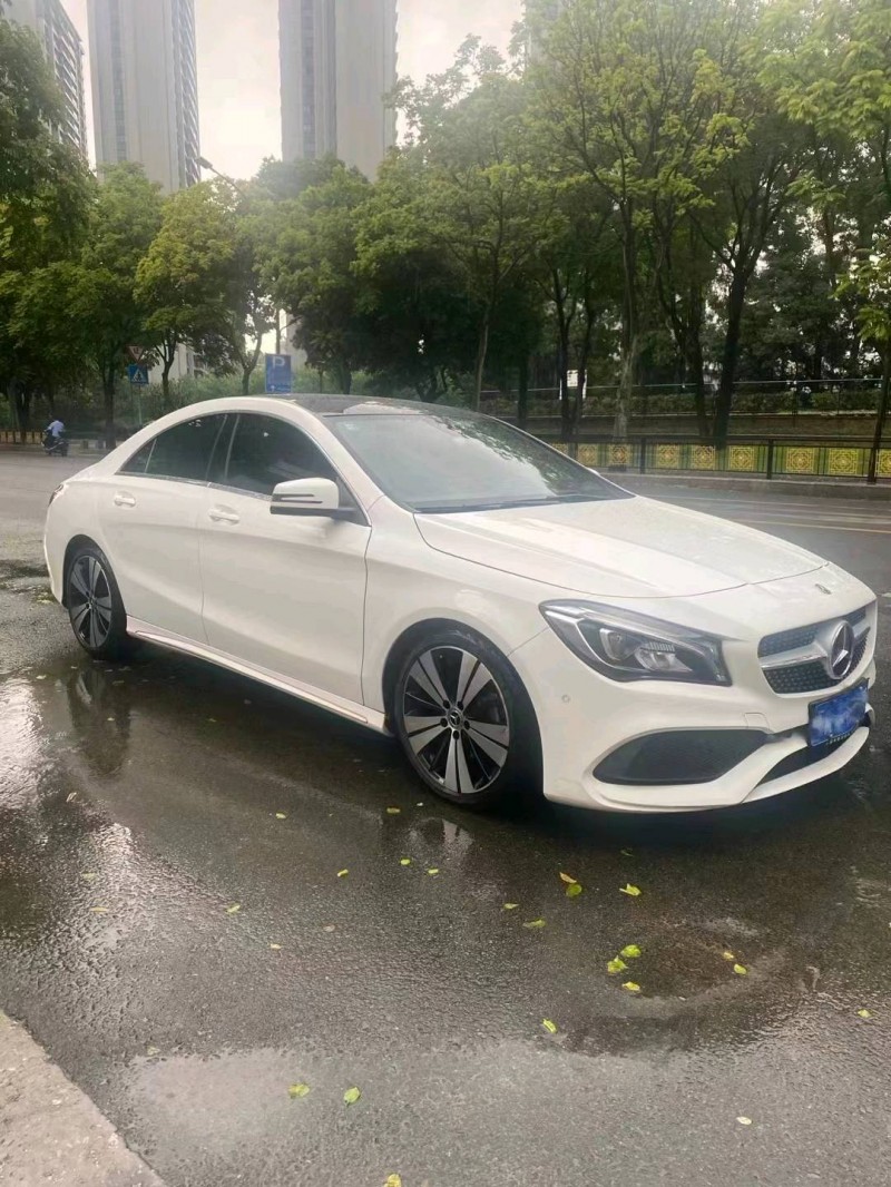 龍巖18年奔馳CLA5