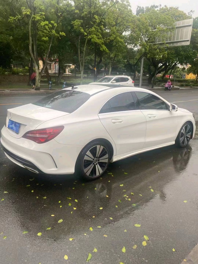 龍巖18年奔馳CLA1