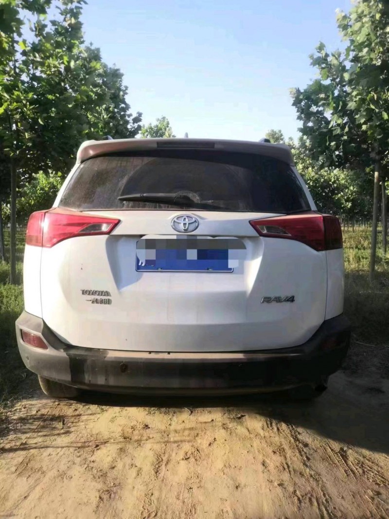 保定15年豐田RAV4榮放4