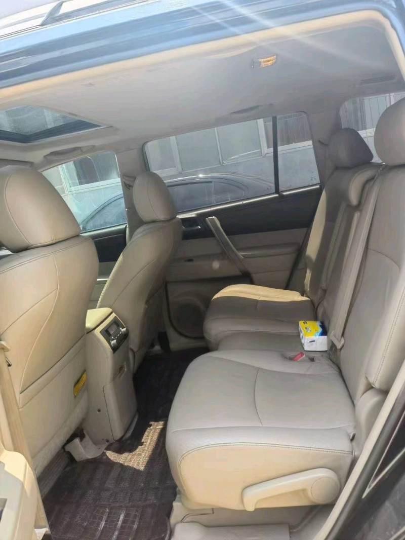 北京11年丰田汉兰达3