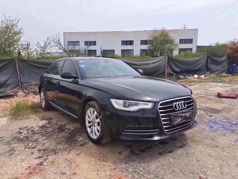 青岛13年奥迪A6L3