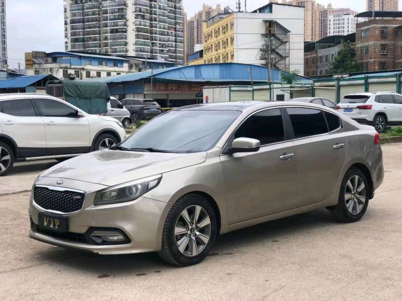 防城港17年起亞K32