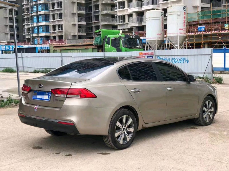 防城港17年起亞K36