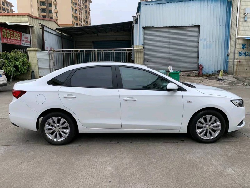 中山21年别克英朗2