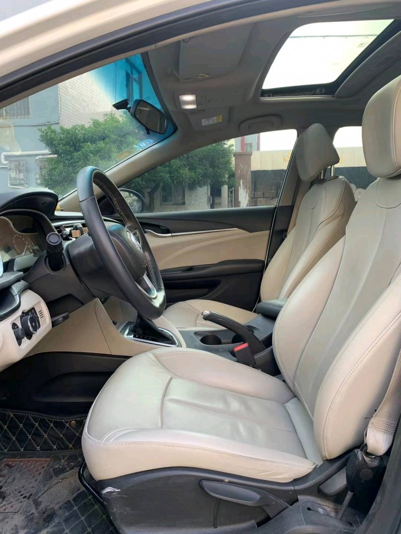 中山19年别克英朗9