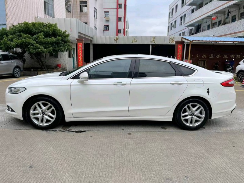 中山16年福特蒙迪欧6