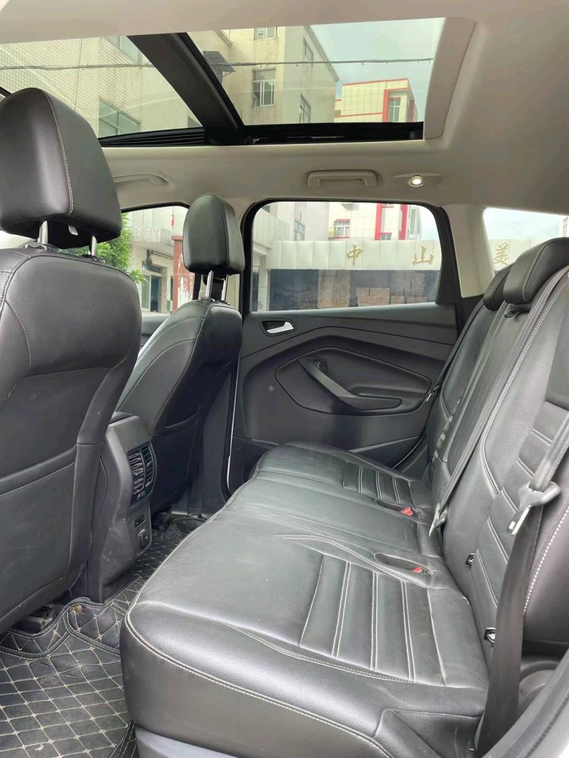 中山19年福特翼虎7