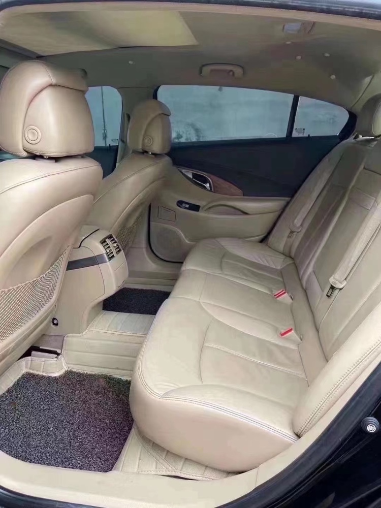 青岛10年别克君越9