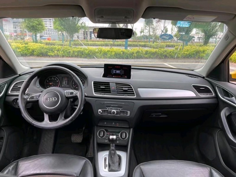 盐城16年奥迪Q33