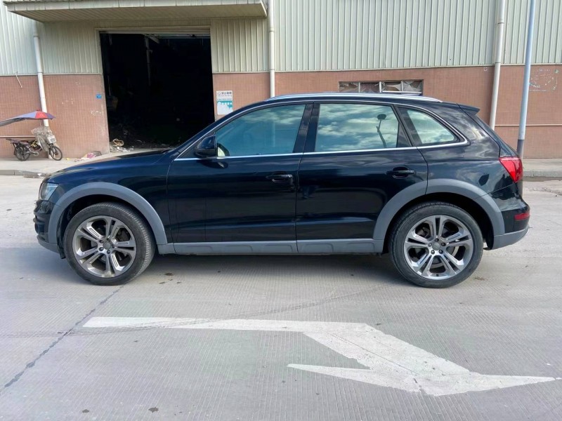 东莞10年奥迪Q58