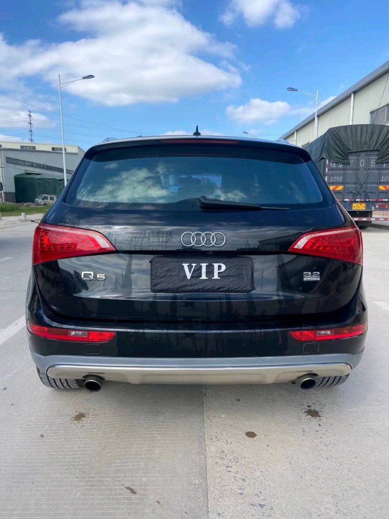 东莞10年奥迪Q59