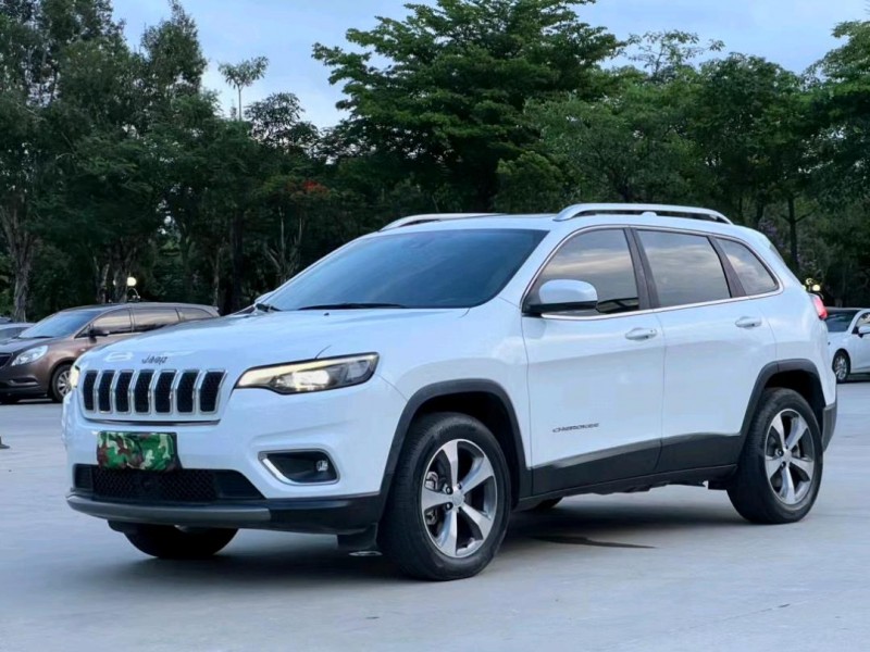 東莞20年Jeep自由光3
