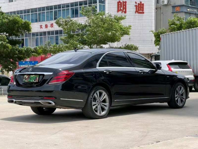 东莞20年奔驰S8