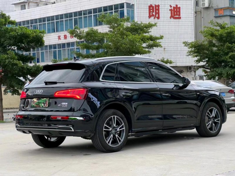 东莞21年奥迪Q58