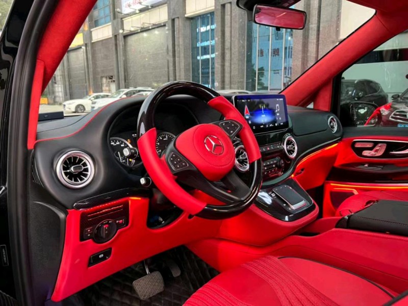 东莞21年奔驰威霆4