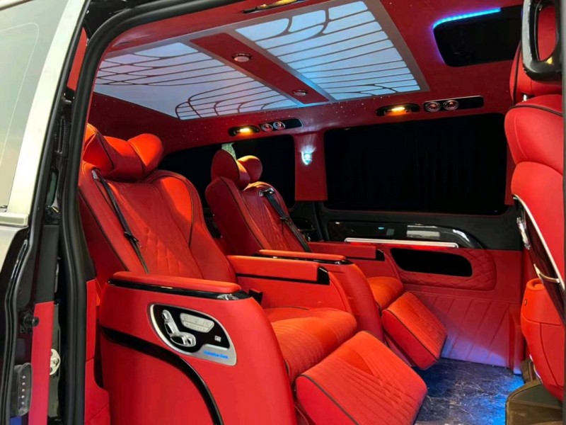 东莞21年奔驰威霆7