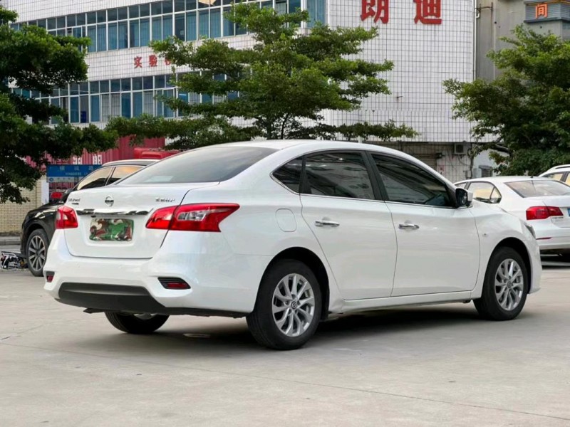 東莞21年日產軒逸8