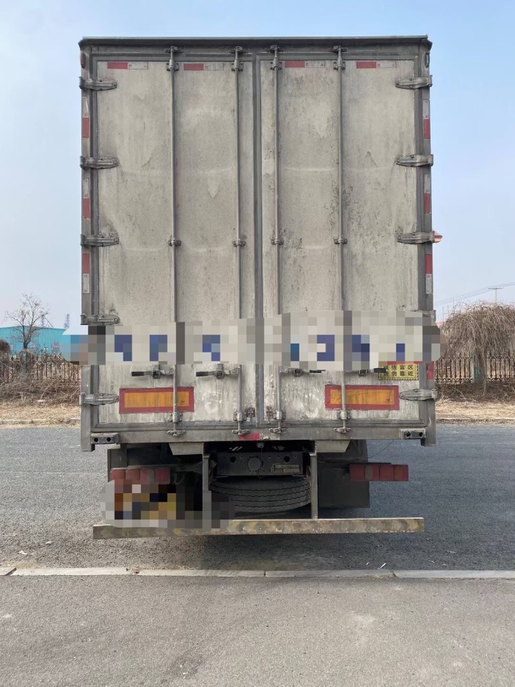 沈陽21年卡車系列重汽豪沃6