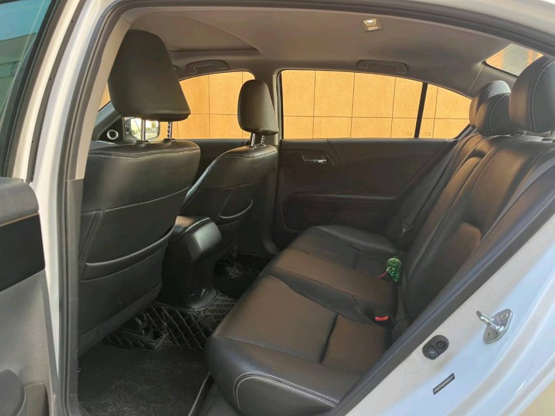 徐州17年本田雅阁6