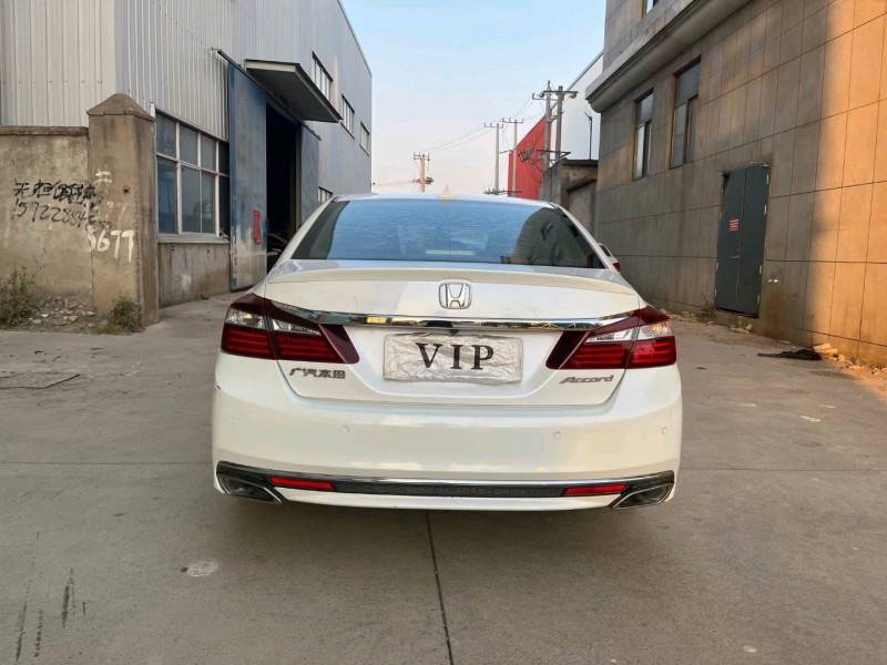 徐州17年本田雅阁9