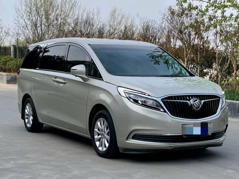 青岛18年别克GL82