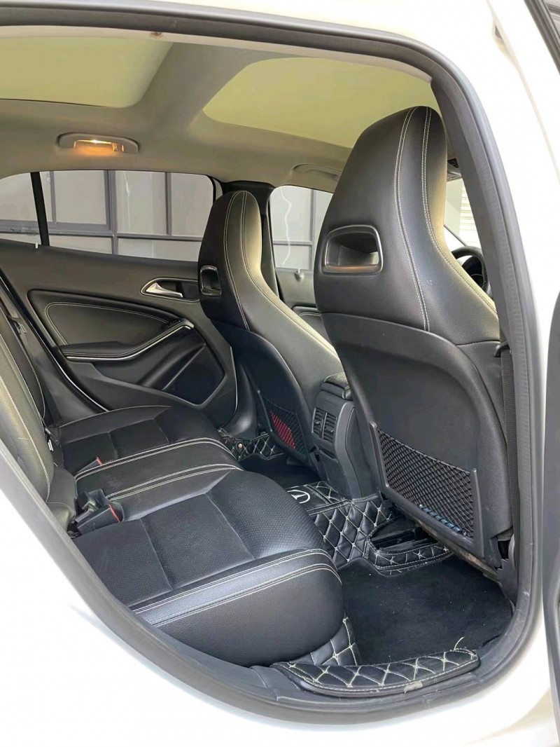 宿迁19年奔驰GLA5