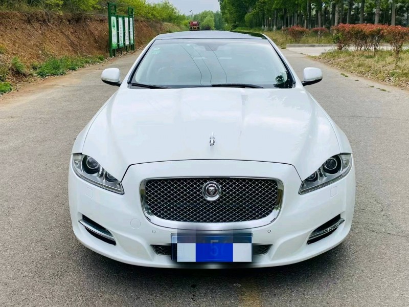 青島15年捷豹XJ6