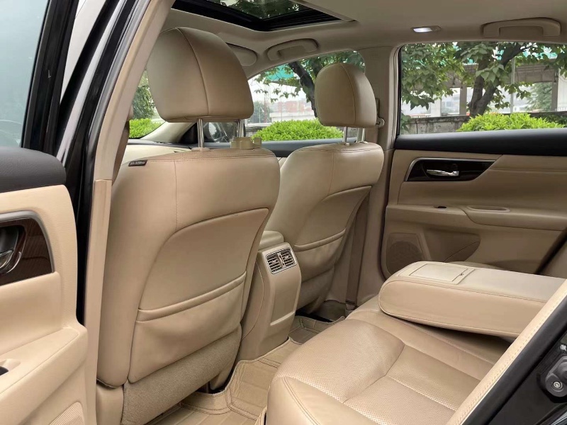 廣州15年日產天籟1