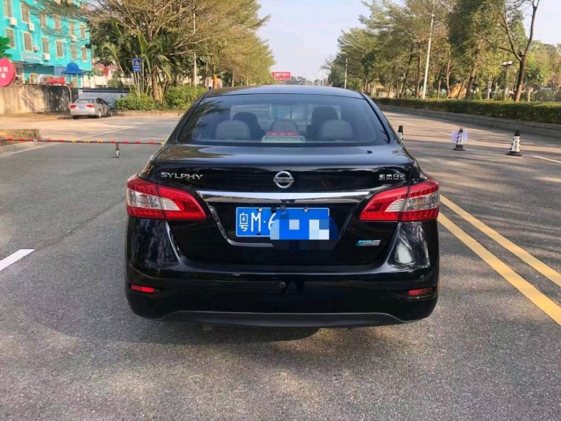 汕頭13年日產軒逸3