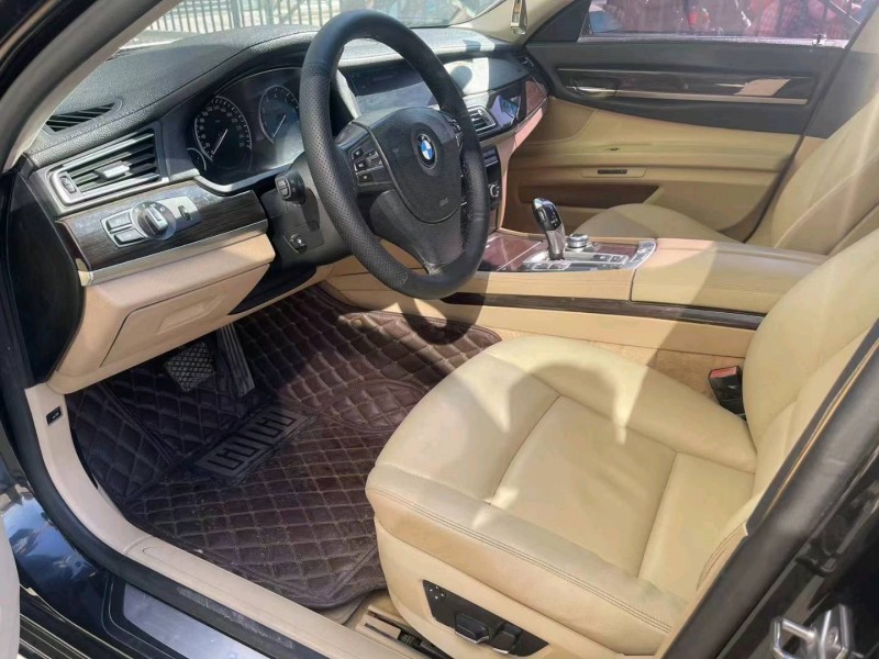 徐州10年宝马7系4