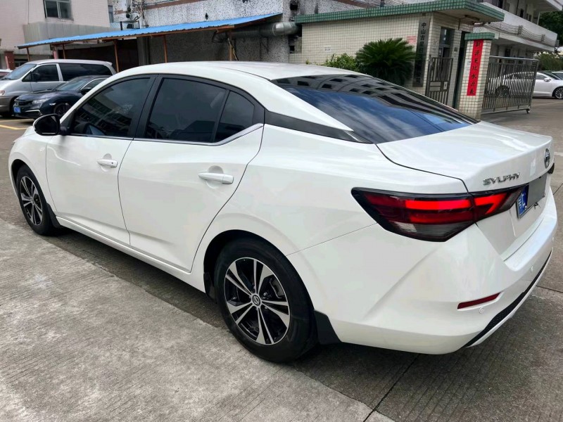 中山20年日產軒逸5