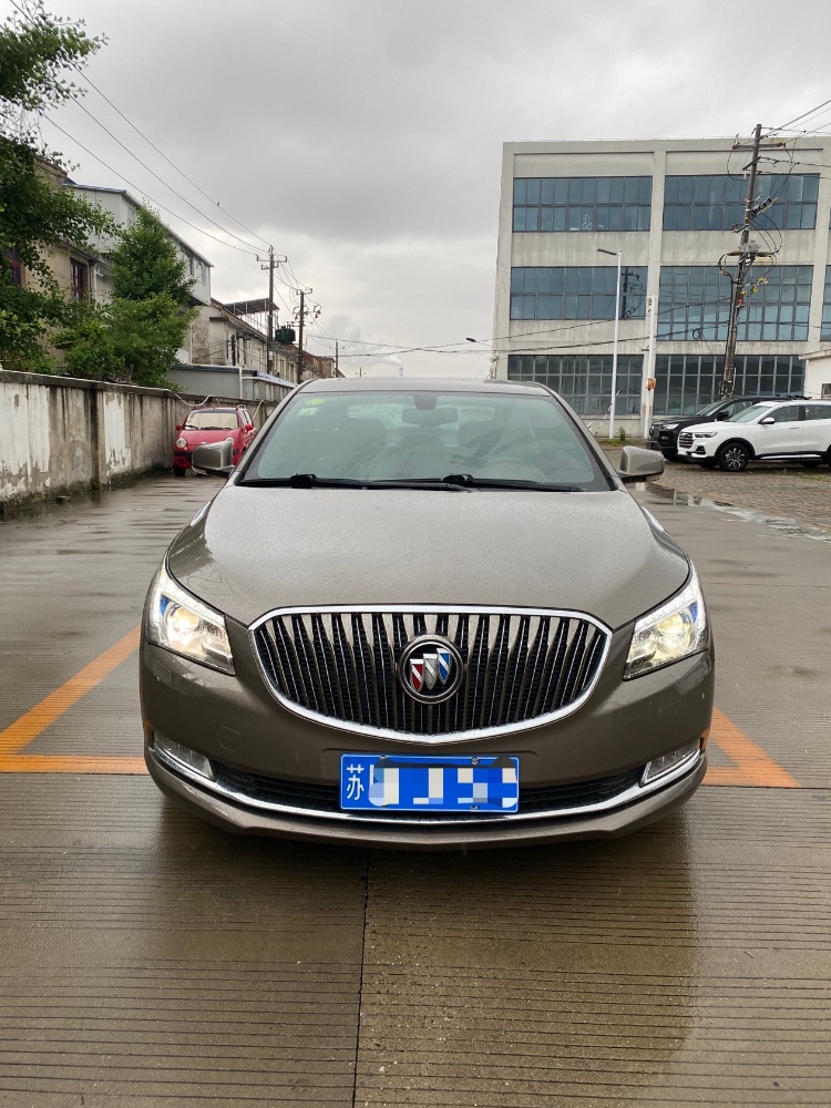 泰州15年别克君越9