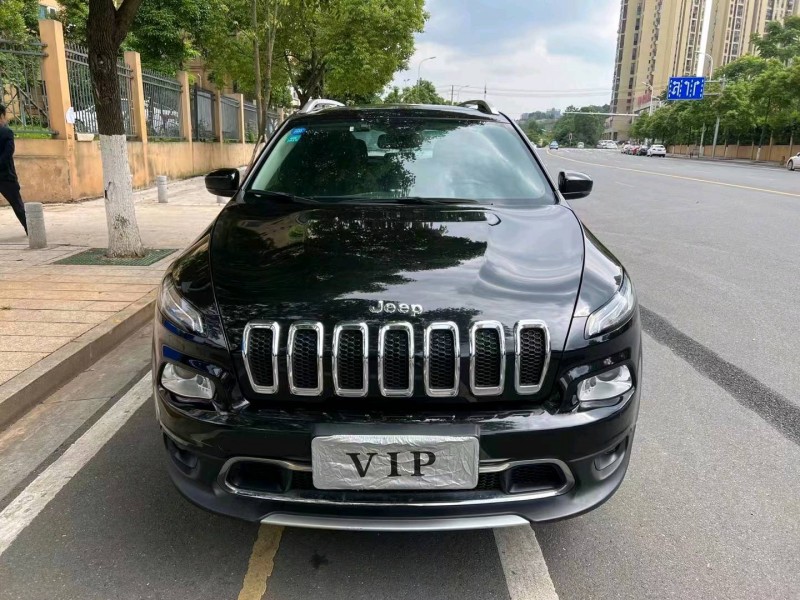 北京17年Jeep自由光1
