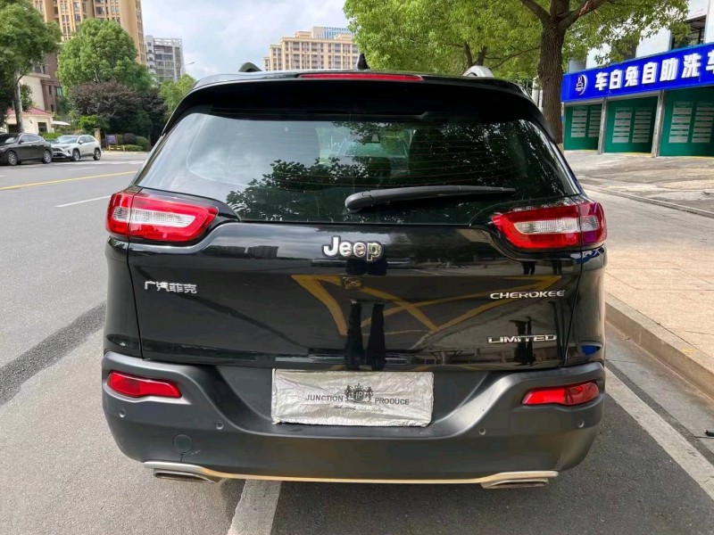 北京17年Jeep自由光2