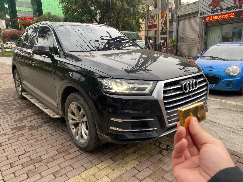 宜賓16年奧迪Q72