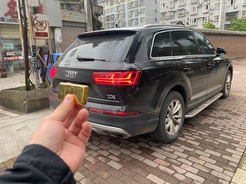 宜賓16年奧迪Q73