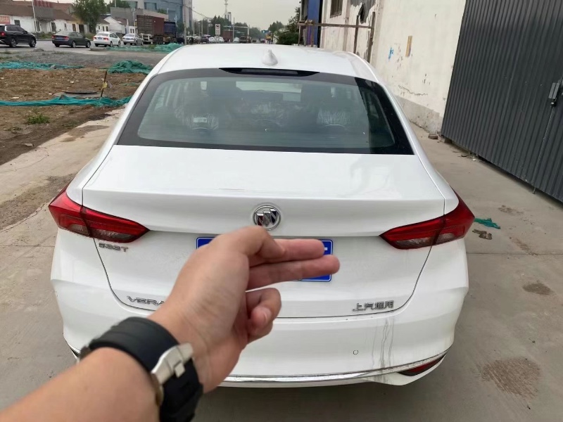 青岛22年别克威朗3