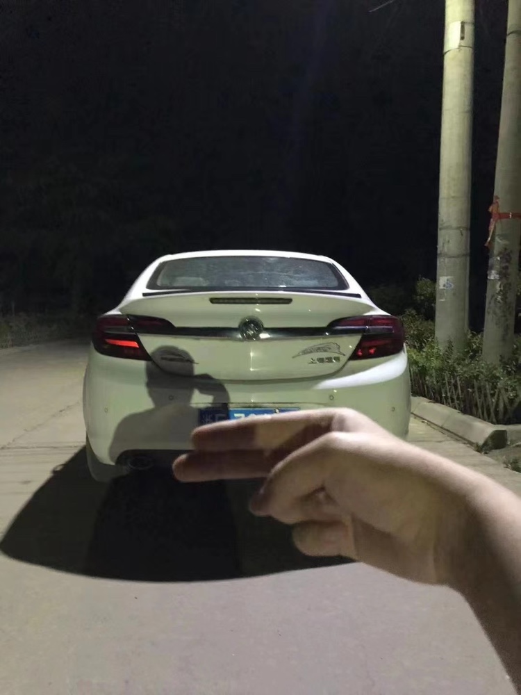 青岛14年别克君威2